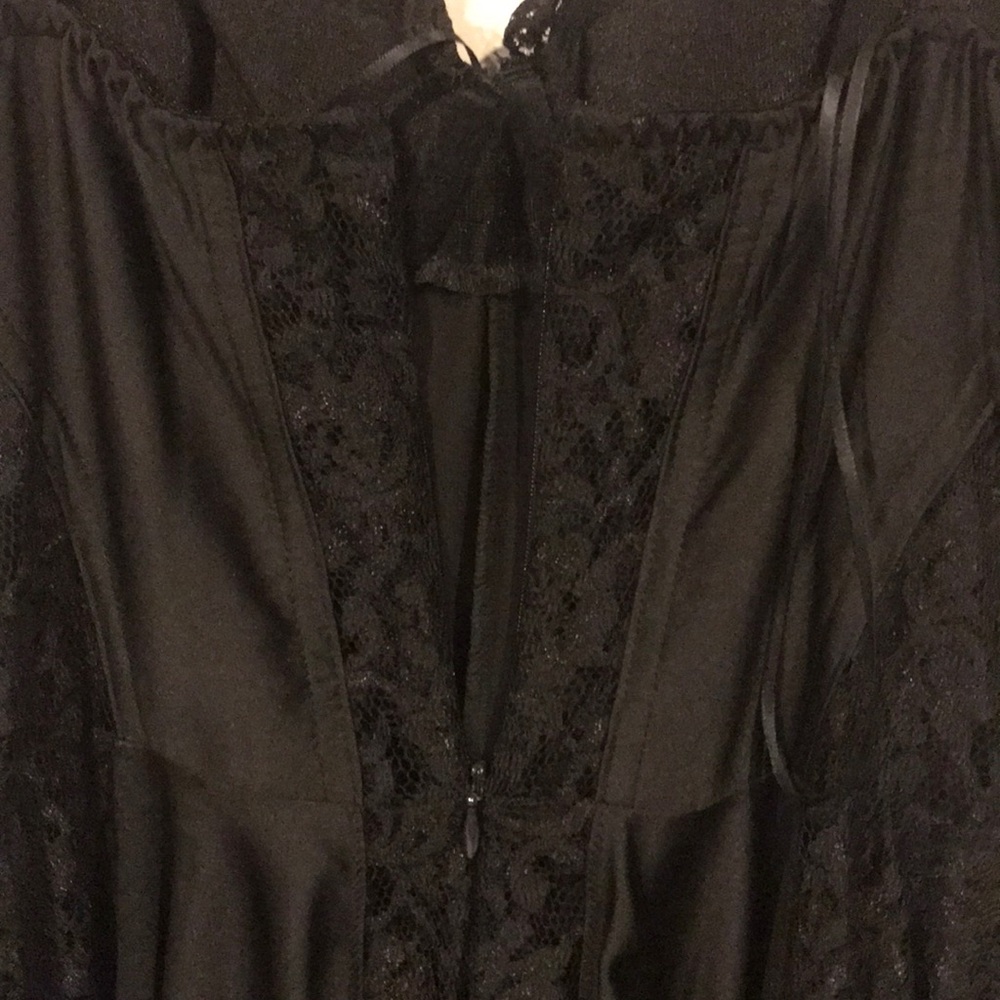 New Women's GUESS Dancer Lace Detail Corset Dress - Picture 4 of 5